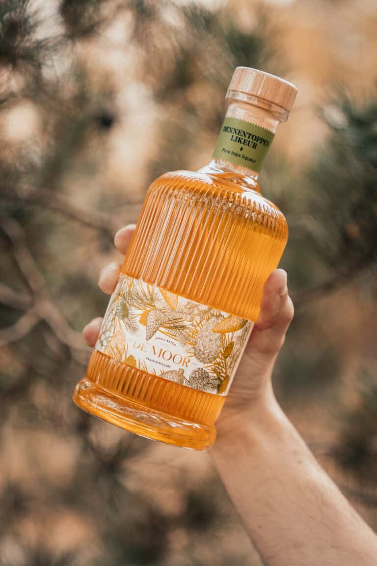 Degustatie Dennentoppenlikeur De Moor